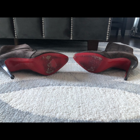 Christian Louboutin brown suede booties size 38.5 - Picture 4 of 4